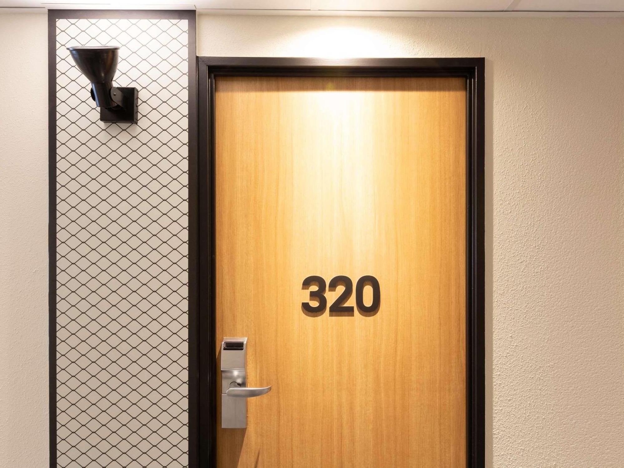Hotel Ibis Epinal Centre Zewnętrze zdjęcie